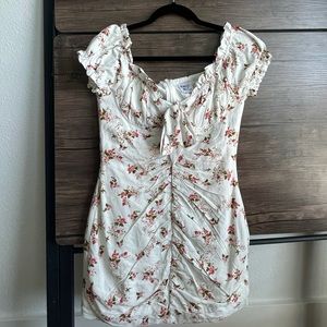 SO SO CUTE! princess polly floral mini dress